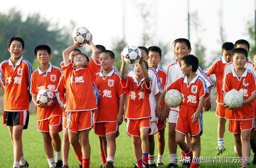 徐亮爆料国足青训视频,揭秘年轻球员成长困境 第2张 徐亮爆料国足青训视频,揭秘年轻球员成长困境 第2张